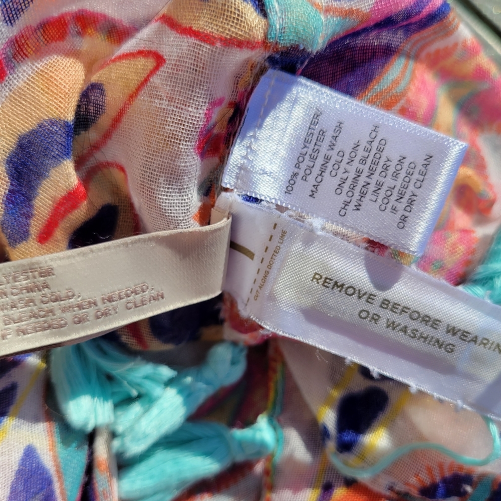 LOFT Outlet Infinity Scarf with Tassels ~ Boho & Beachy ~ VGUC ~ FINAL PRICE! - Picture 4 of 9